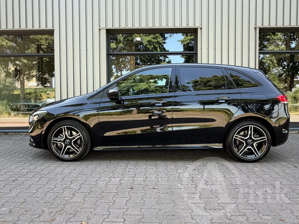 Mercedes-Benz B-Klasse 250 e AMG Trekhaak uit 2022, foto 2