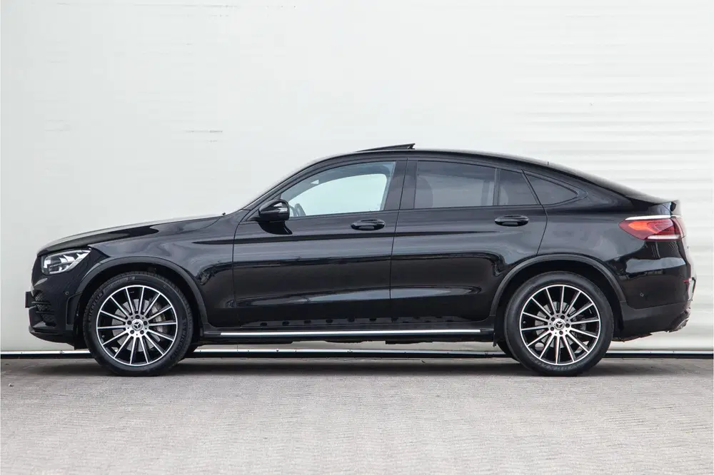 Mercedes-Benz GLC GLC Coupé 300 4MATIC Premium AMG Schuifdak uit 2020, foto 4