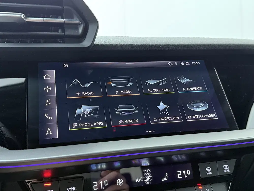 Audi A3 35 TFSI S edition uit 2022, foto 12