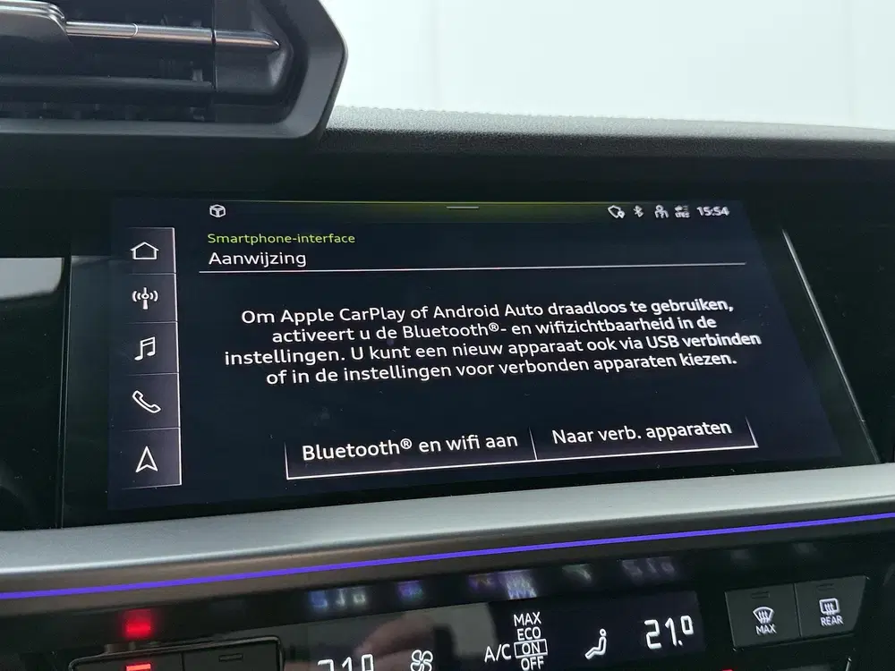 Audi A3 35 TFSI S edition uit 2022, foto 17