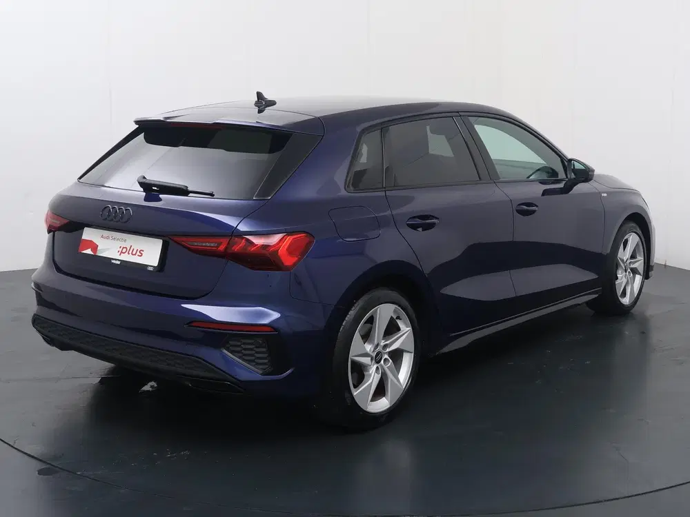 Audi A3 35 TFSI S edition uit 2022, foto 5