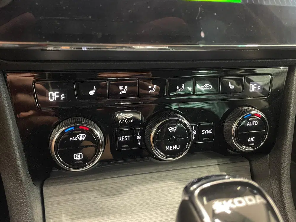 Skoda Superb 1.4 TSI iV Business Edition PHEV Automaat uit 2022, foto 17