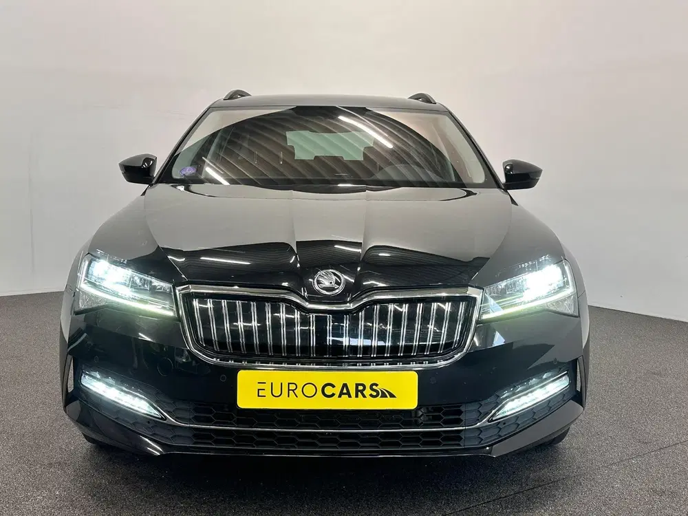 Skoda Superb 1.4 TSI iV Business Edition PHEV Automaat uit 2022, foto 2