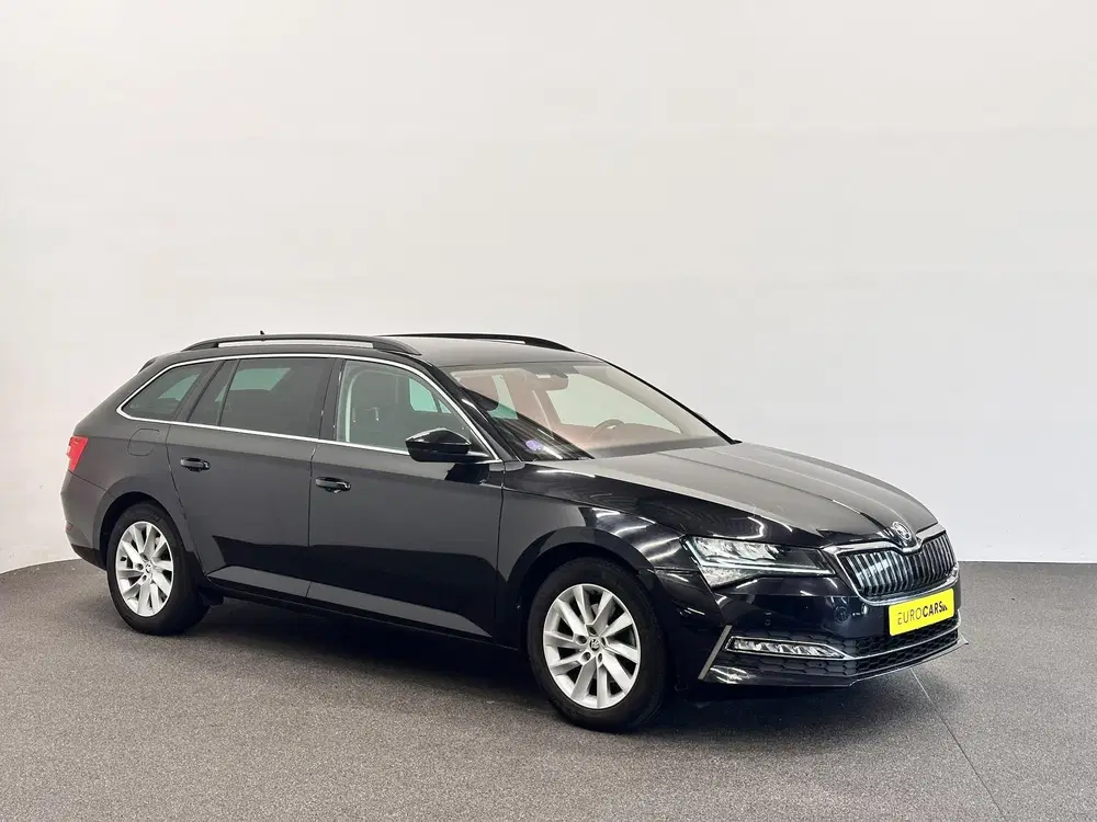 Skoda Superb 1.4 TSI iV Business Edition PHEV Automaat uit 2022, foto 3