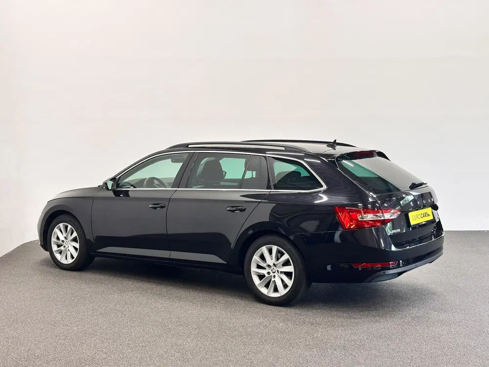Skoda Superb 1.4 TSI iV Business Edition PHEV Automaat uit 2022, foto 4