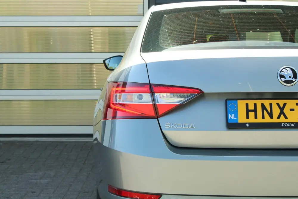 Skoda Superb 1.5 TSI 150pk Ambition | Verwarmde Voorruit | C uit 2019, foto 10