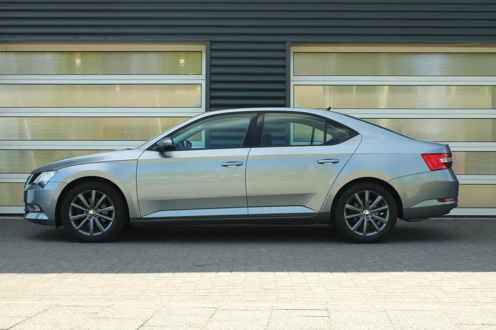 Skoda Superb 1.5 TSI 150pk Ambition | Verwarmde Voorruit | C uit 2019, foto 12