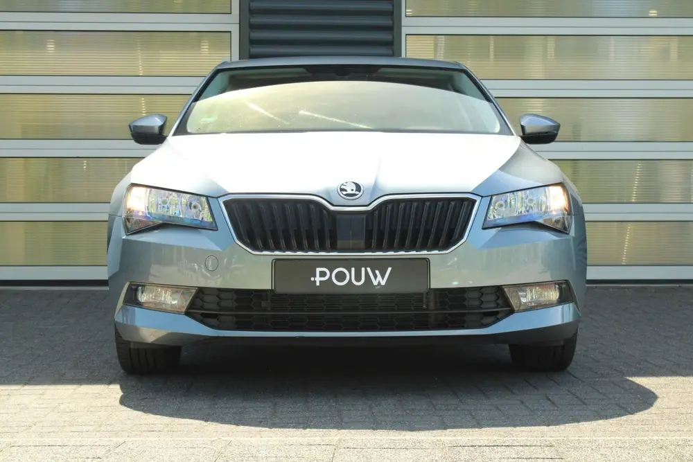 Skoda Superb 1.5 TSI 150pk Ambition | Verwarmde Voorruit | C uit 2019, foto 6