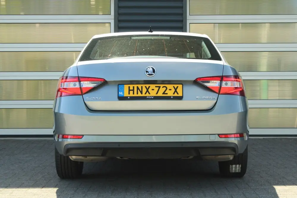 Skoda Superb 1.5 TSI 150pk Ambition | Verwarmde Voorruit | C uit 2019, foto 9