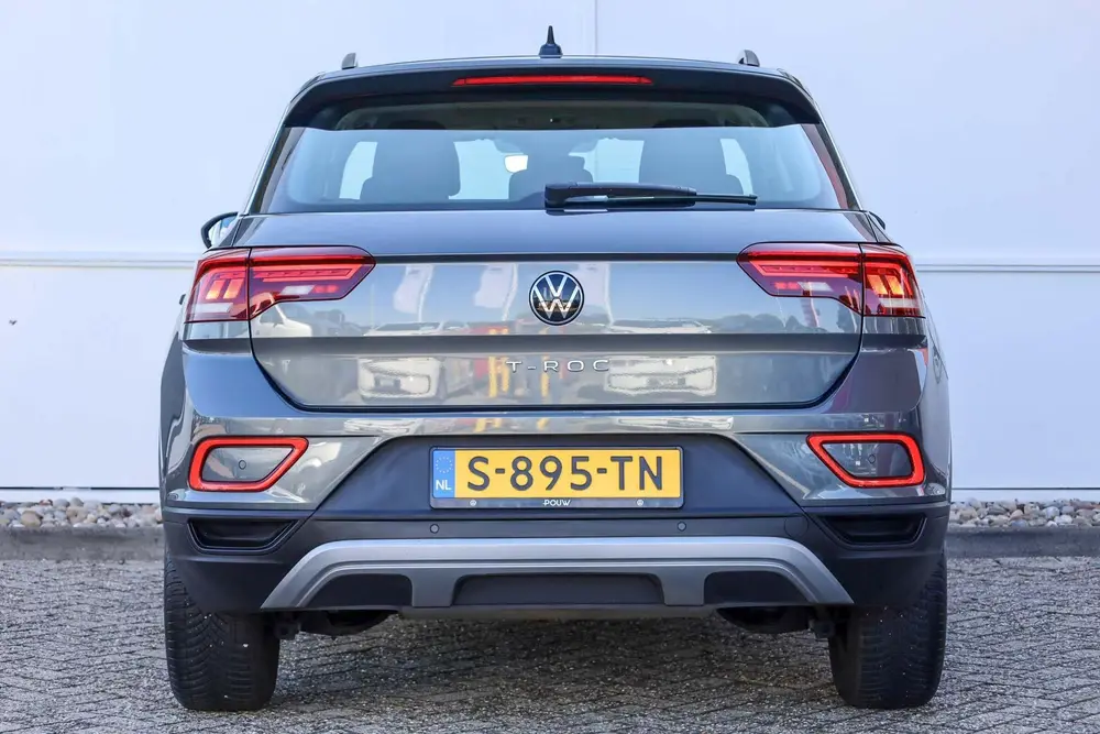 Volkswagen T-Roc 1.0 TSI 110pk Life | Navigatie | Adaptive C uit 2023, foto 10
