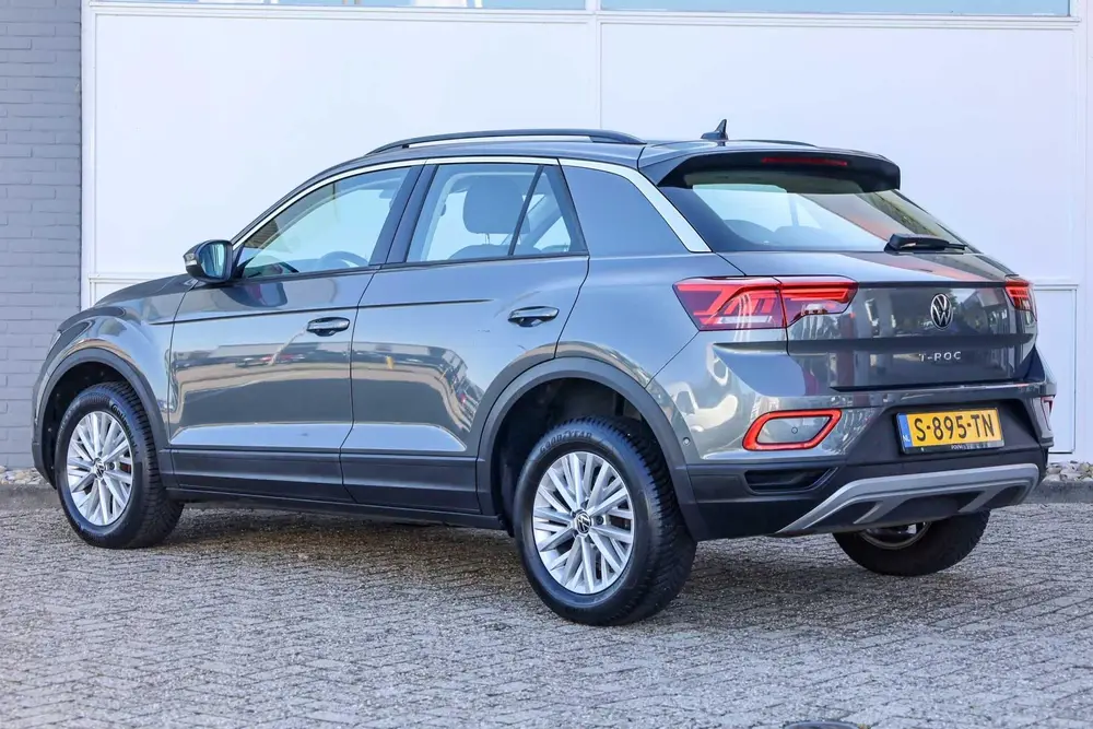 Volkswagen T-Roc 1.0 TSI 110pk Life | Navigatie | Adaptive C uit 2023, foto 12