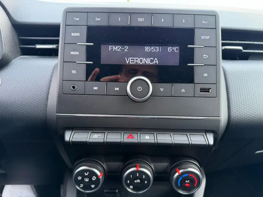 Renault Clio 1.0 SCe uit 2021, foto 12