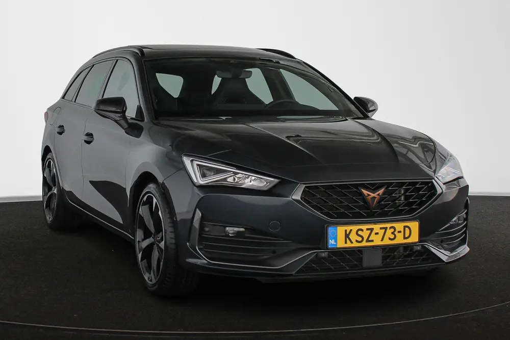 Cupra Leon 1.4 e-Hybrid Business Panoramadak St uit 2023, foto 2