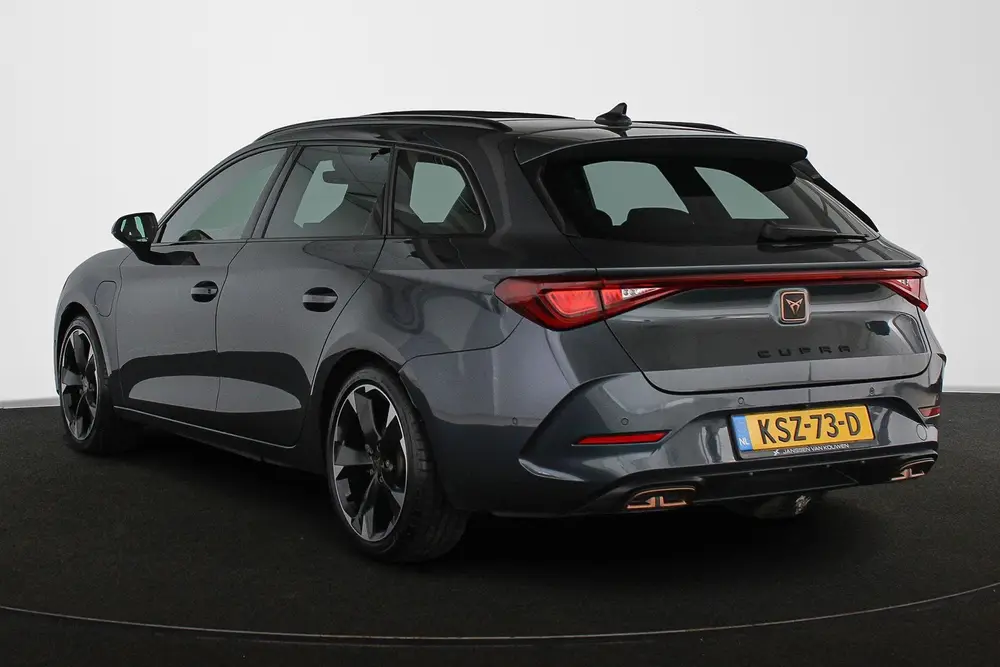 Cupra Leon 1.4 e-Hybrid Business Panoramadak St uit 2023, foto 4