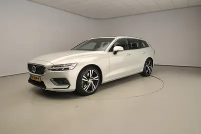 Volvo V60 2.0 T6 AWD Inscription Trekhaak | Pano | HUD | Har uit 2019