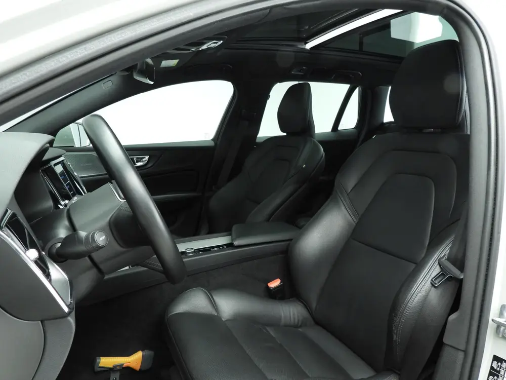 Volvo V60 2.0 T6 AWD Inscription Trekhaak | Pano | HUD | Har uit 2019, foto 7