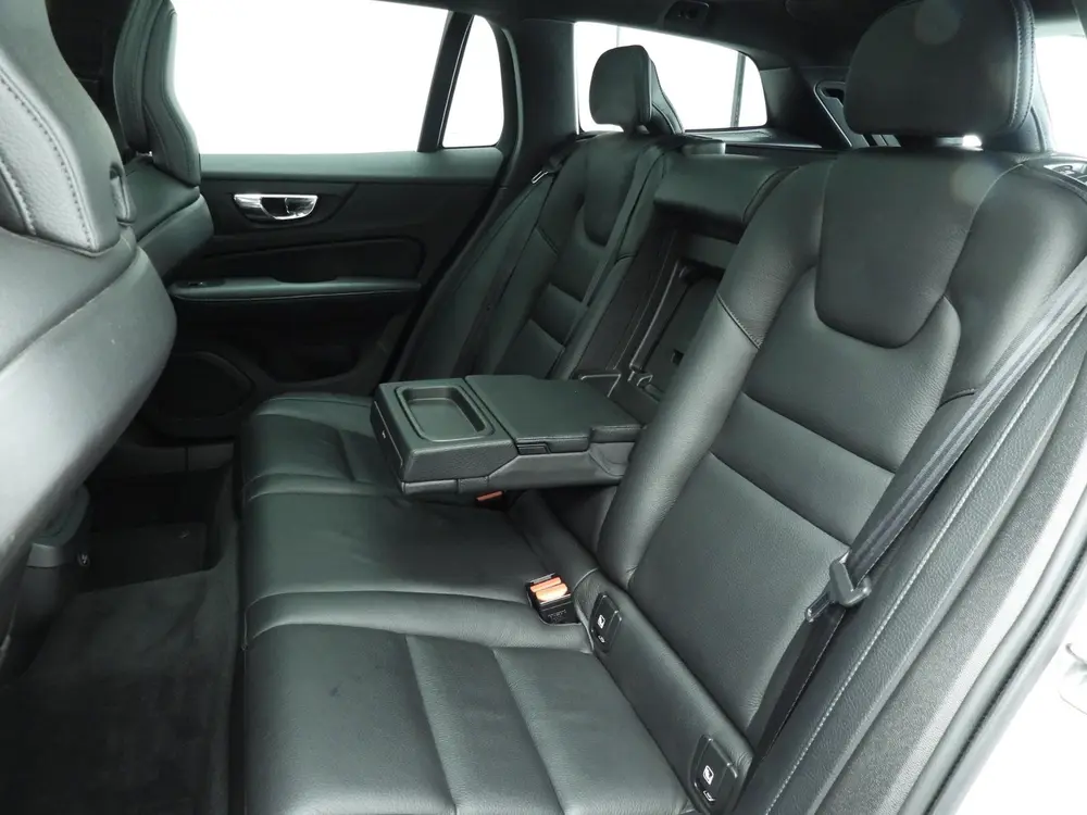 Volvo V60 2.0 T6 AWD Inscription Trekhaak | Pano | HUD | Har uit 2019, foto 8