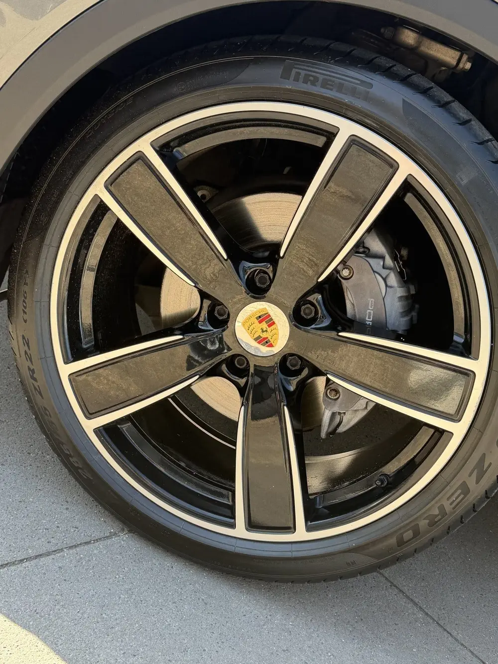 Porsche Cayenne 3.0 E-Hybrid ACC-Luchtvering-Burmester-Trekh uit 2019, foto 4