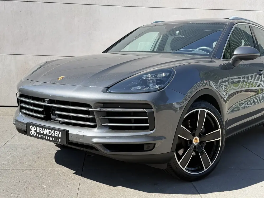 Porsche Cayenne 3.0 E-Hybrid ACC-Luchtvering-Burmester-Trekh uit 2019, foto 6