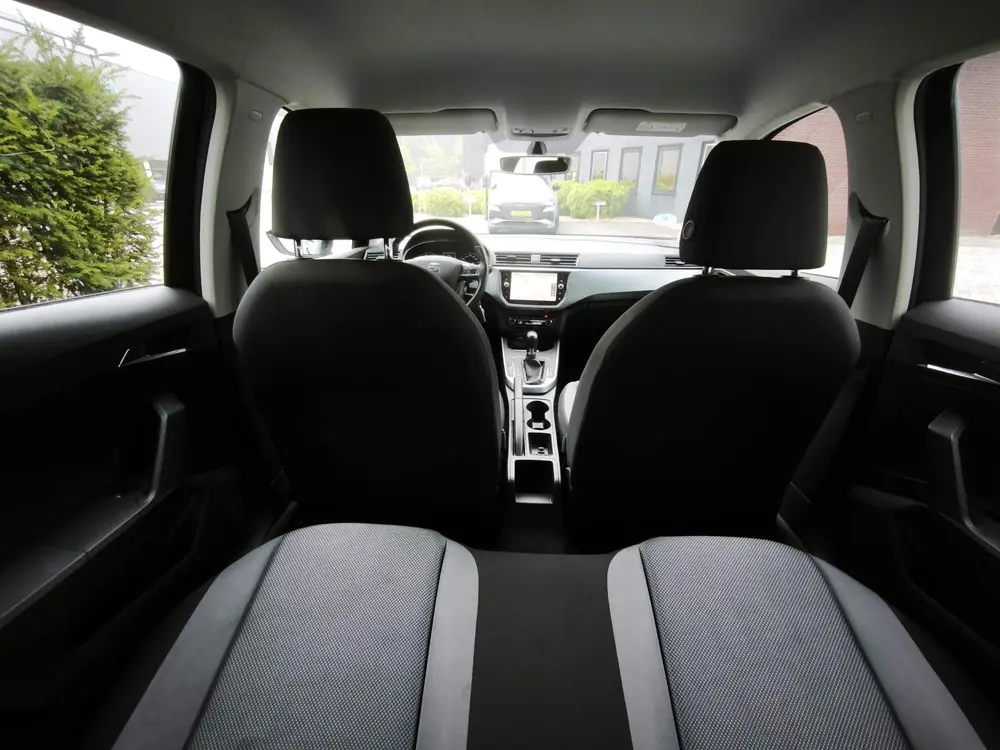 SEAT Arona 1.0 TSI Xcellence Business Intense DAB|Apple Carp uit 2019, foto 14