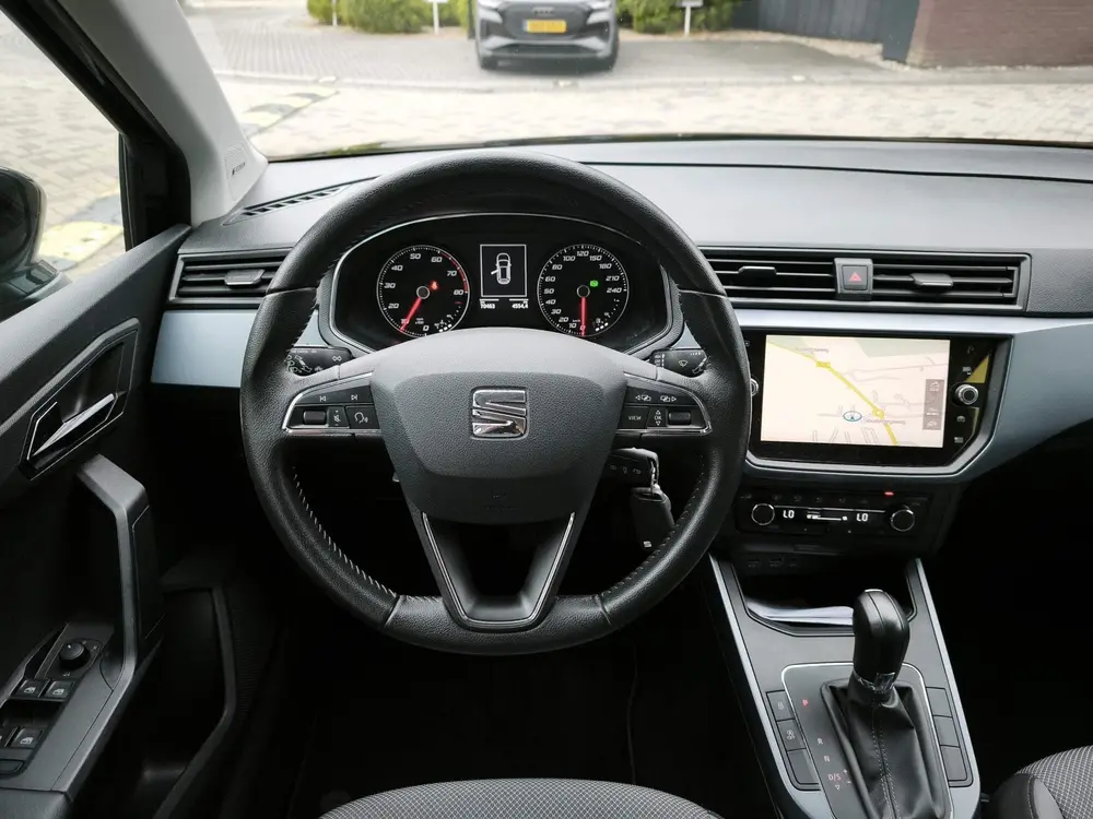 SEAT Arona 1.0 TSI Xcellence Business Intense DAB|Apple Carp uit 2019, foto 16