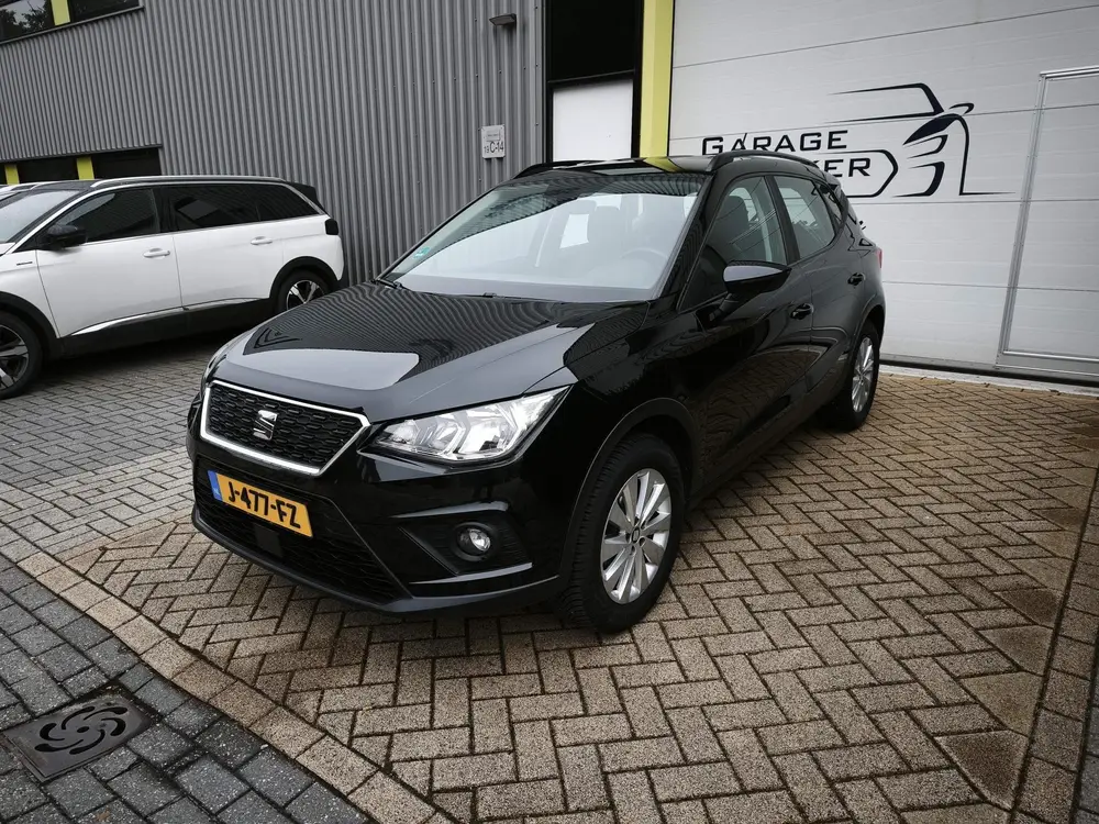 SEAT Arona 1.0 TSI Xcellence Business Intense DAB|Apple Carp uit 2019, foto 4