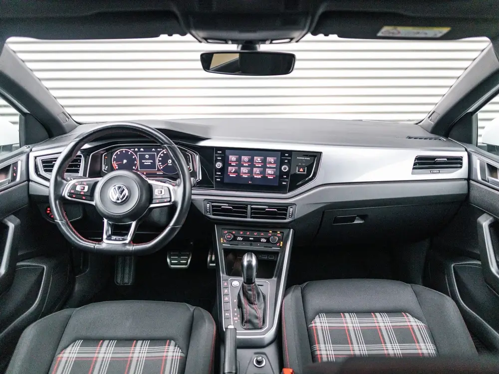 Volkswagen Polo 2.0 TSI GTI Pano Beats Navi Cruise Keyless uit 2020, foto 15