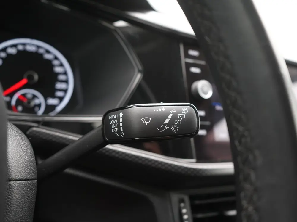 Volkswagen T-Cross 1.0 TSI Life - RIJKLAARPRIJS - All Season uit 2019, foto 20