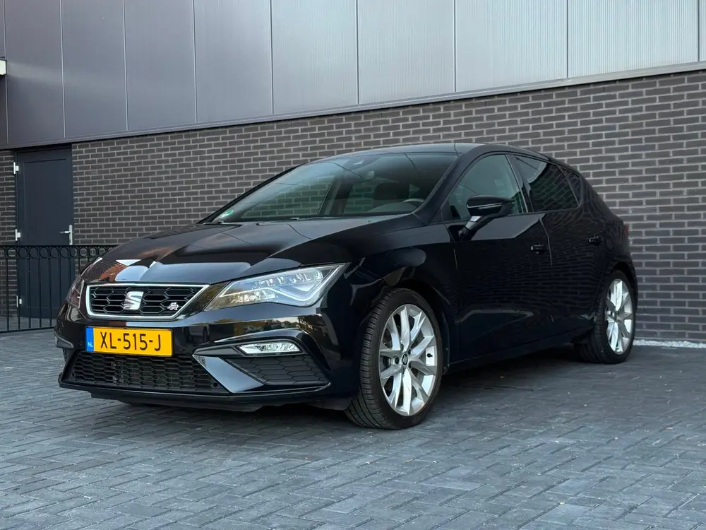 SEAT Leon 1.5 TSI FR Business Intense DSG uit 2019, foto 10