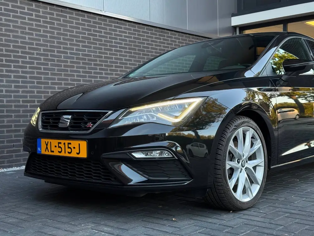 SEAT Leon 1.5 TSI FR Business Intense DSG uit 2019, foto 12