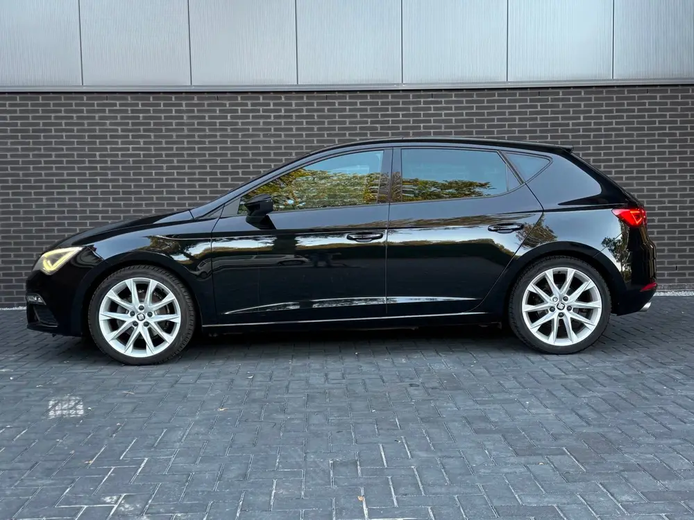 SEAT Leon 1.5 TSI FR Business Intense DSG uit 2019, foto 8