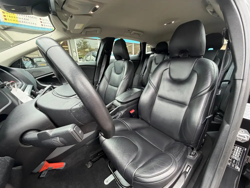 Volvo V40 1.5 T2 Polar+|Automaat|Leer|Clima|Navi|NAP uit 2019, foto 6