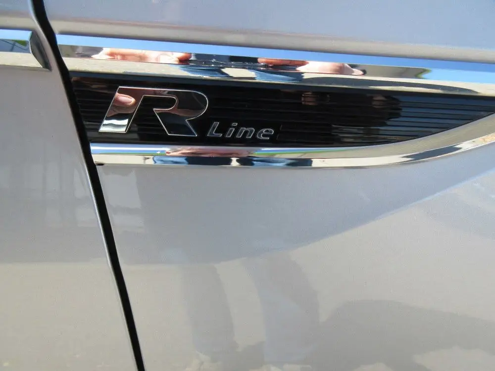 Volkswagen T-cross 1.0 TSI R-line uit 2021, foto 3