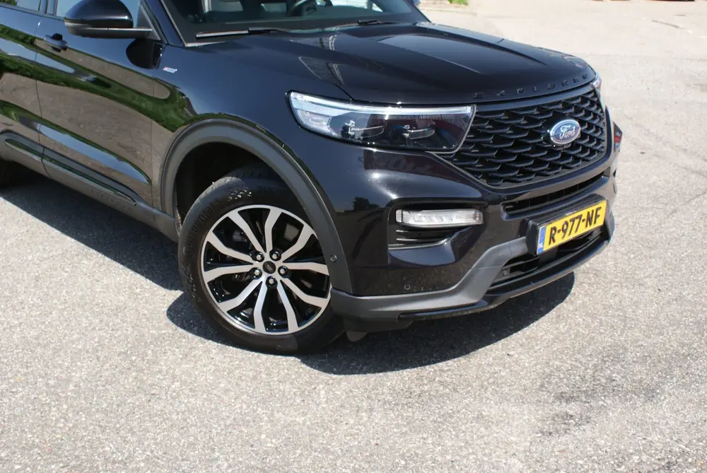 Ford Explorer 3.0 V6 EcoBoost PHEV ST-Line uit 2022, foto 2