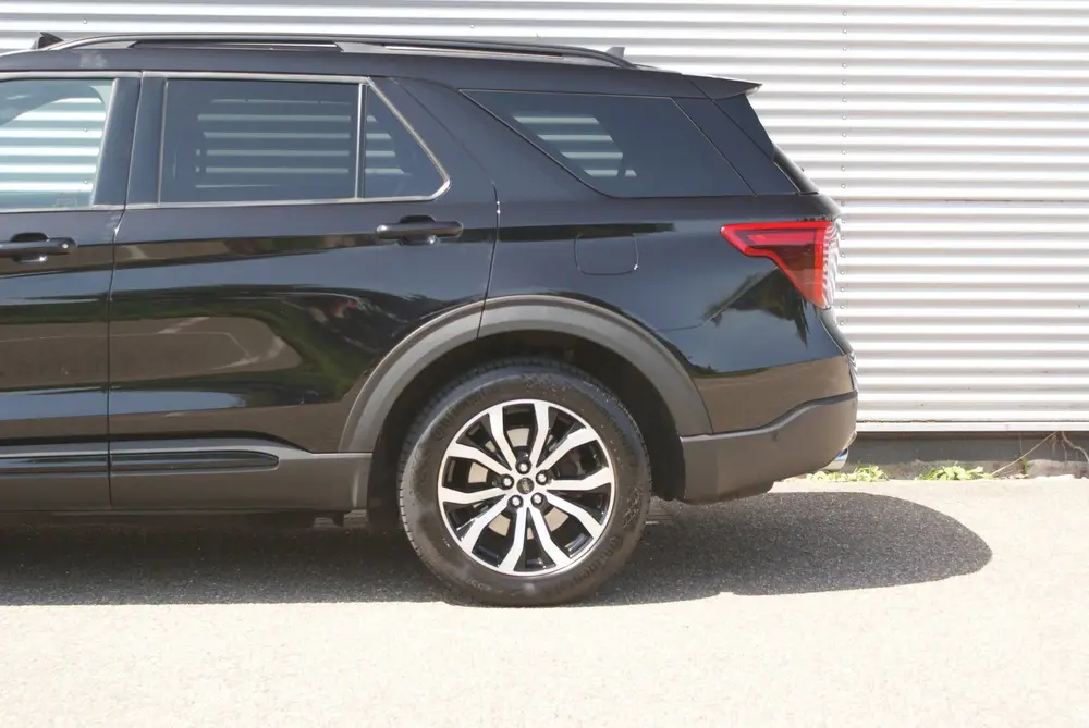 Ford Explorer 3.0 V6 EcoBoost PHEV ST-Line uit 2022, foto 6
