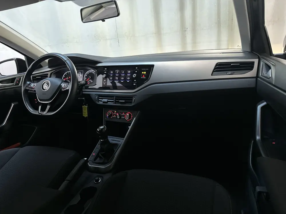 Volkswagen Polo 1.0 TSI R-Line Edition Parkeersensoren Navig uit 2021, foto 2
