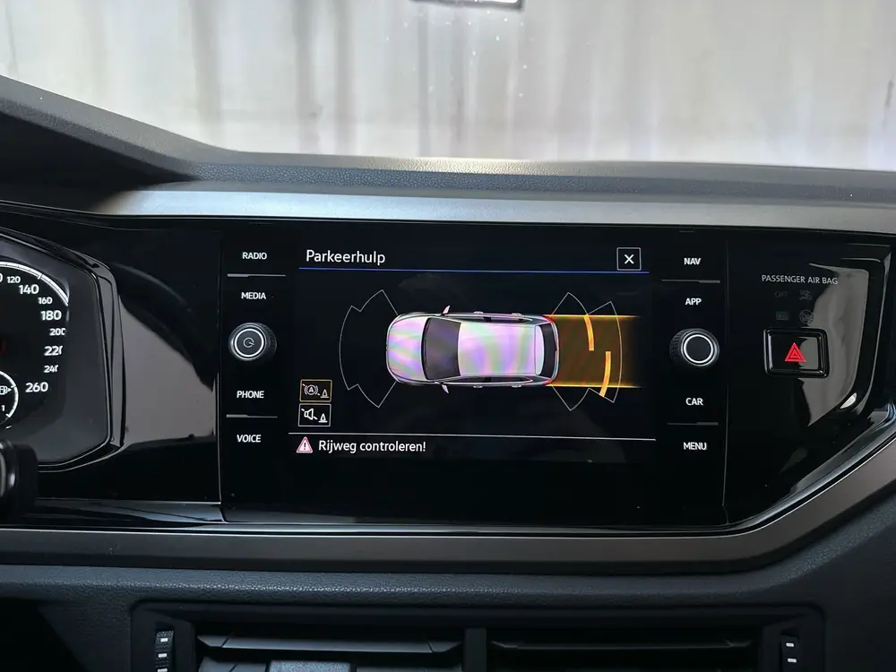 Volkswagen Polo 1.0 TSI R-Line Edition Parkeersensoren Navig uit 2021, foto 9