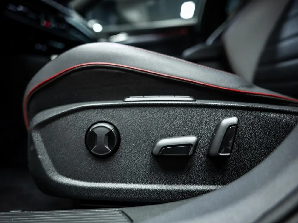 Volkswagen Golf 2.0 TSI GTI uit 2025, foto 17
