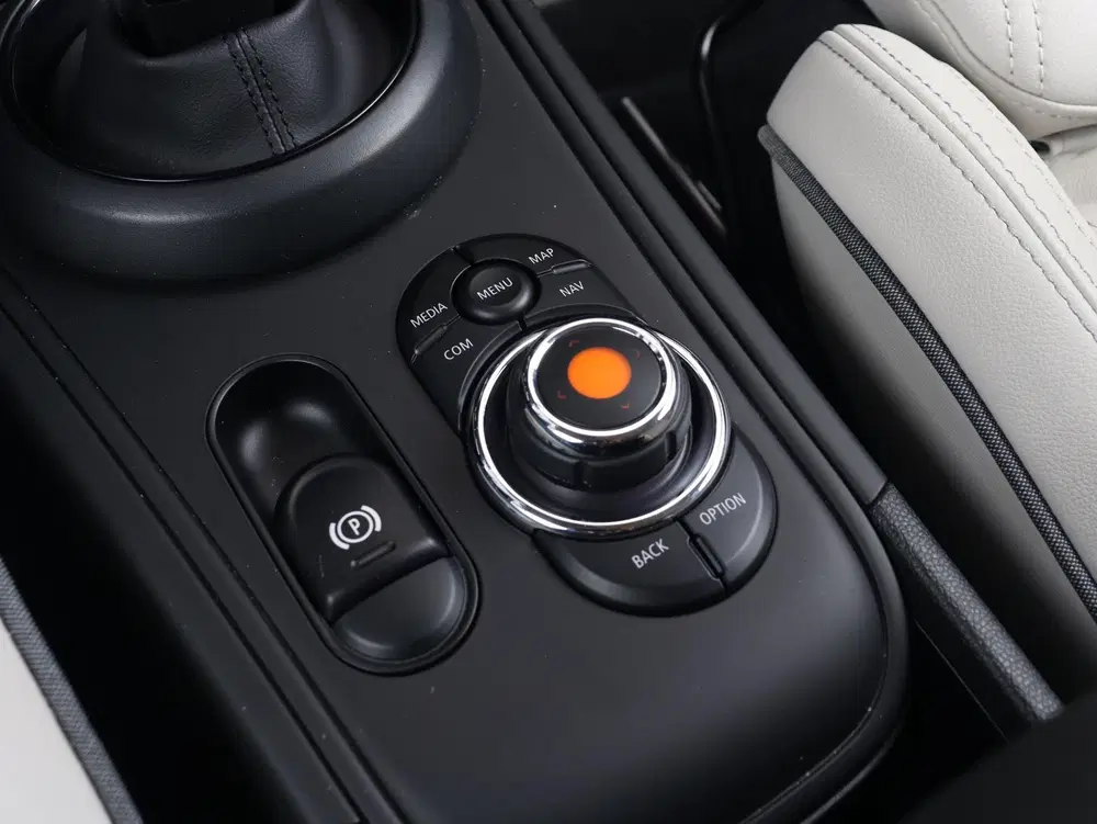 Mini Countryman Cooper uit 2021, foto 19