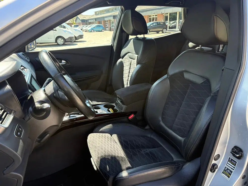 Renault Kadjar Black Edition 1.3 TCe 140 pk uit 2021, foto 10