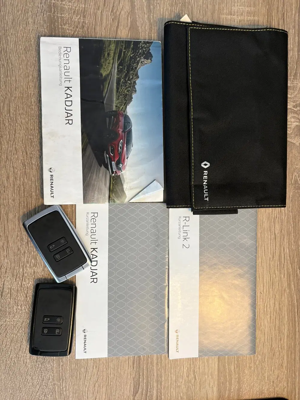 Renault Kadjar Black Edition 1.3 TCe 140 pk uit 2021, foto 16