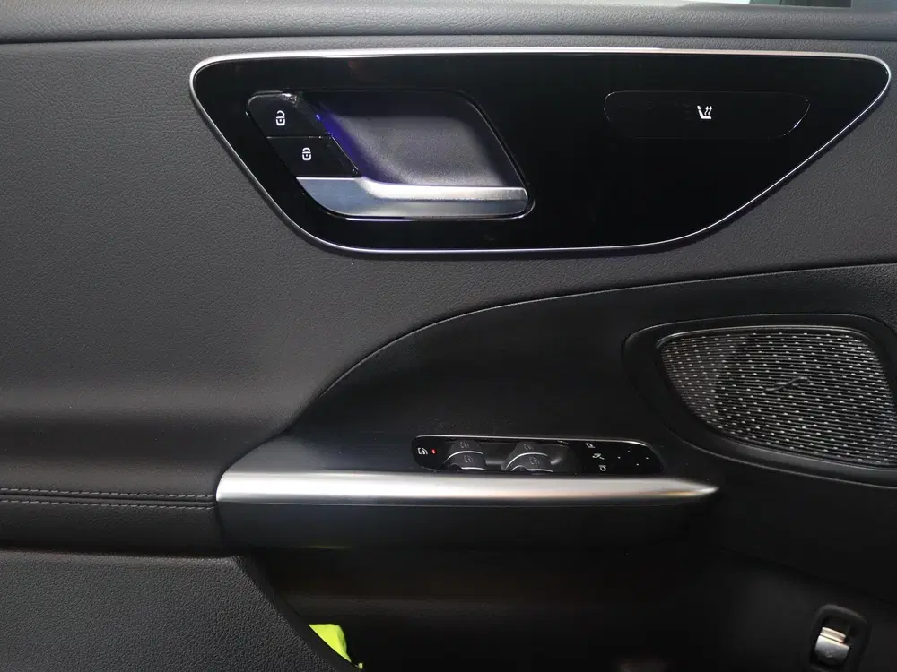 Mercedes-Benz C-Klasse 180 Business Solution uit 2025, foto 14