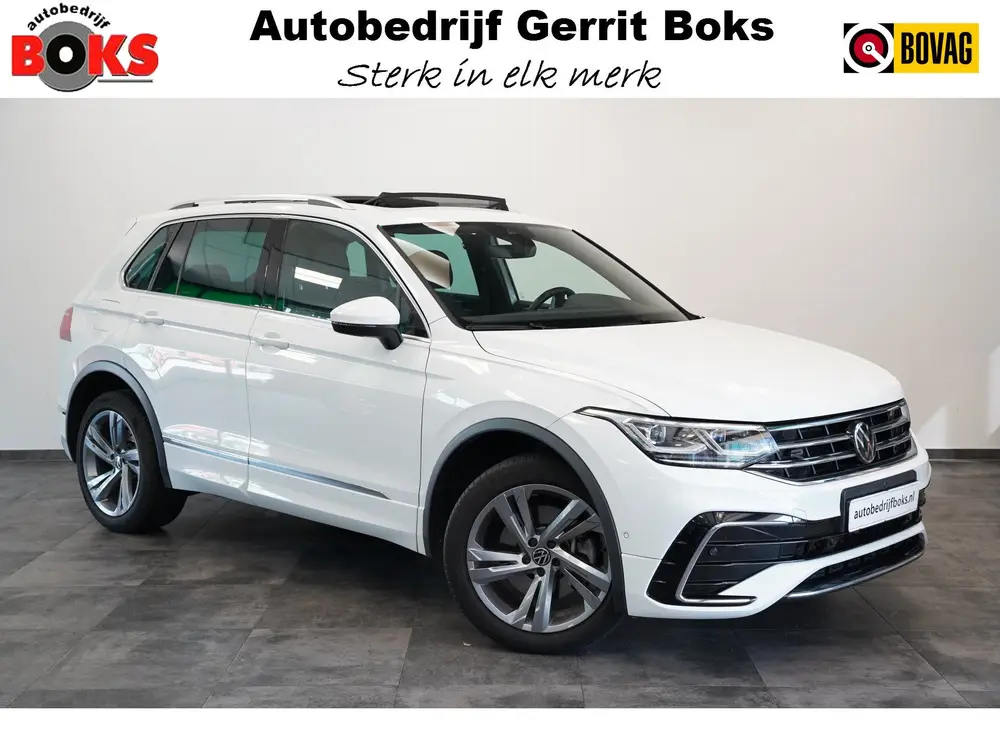 Volkswagen Tiguan 1.4 TSI eHybrid R-Line Business Panoramada uit 2024