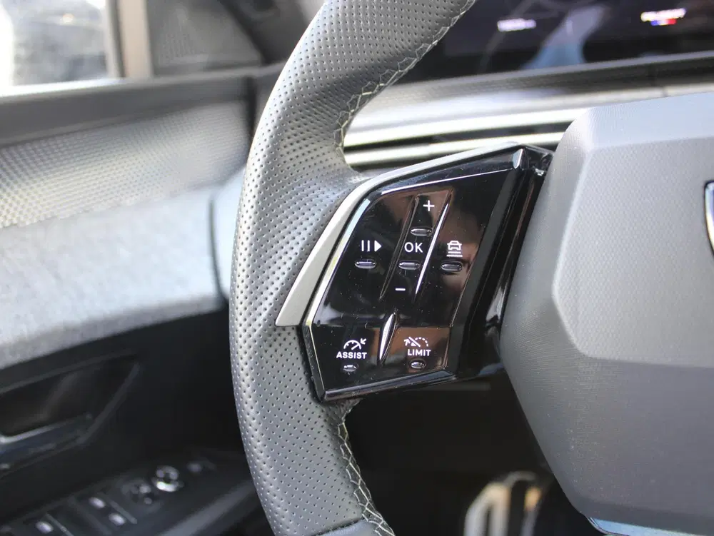 Peugeot 5008 1.2 Hybrid 145 GT 7p uit 2026, foto 19