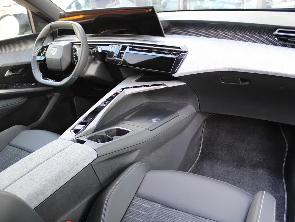 Peugeot 5008 1.2 Hybrid 145 GT 7p uit 2026, foto 3