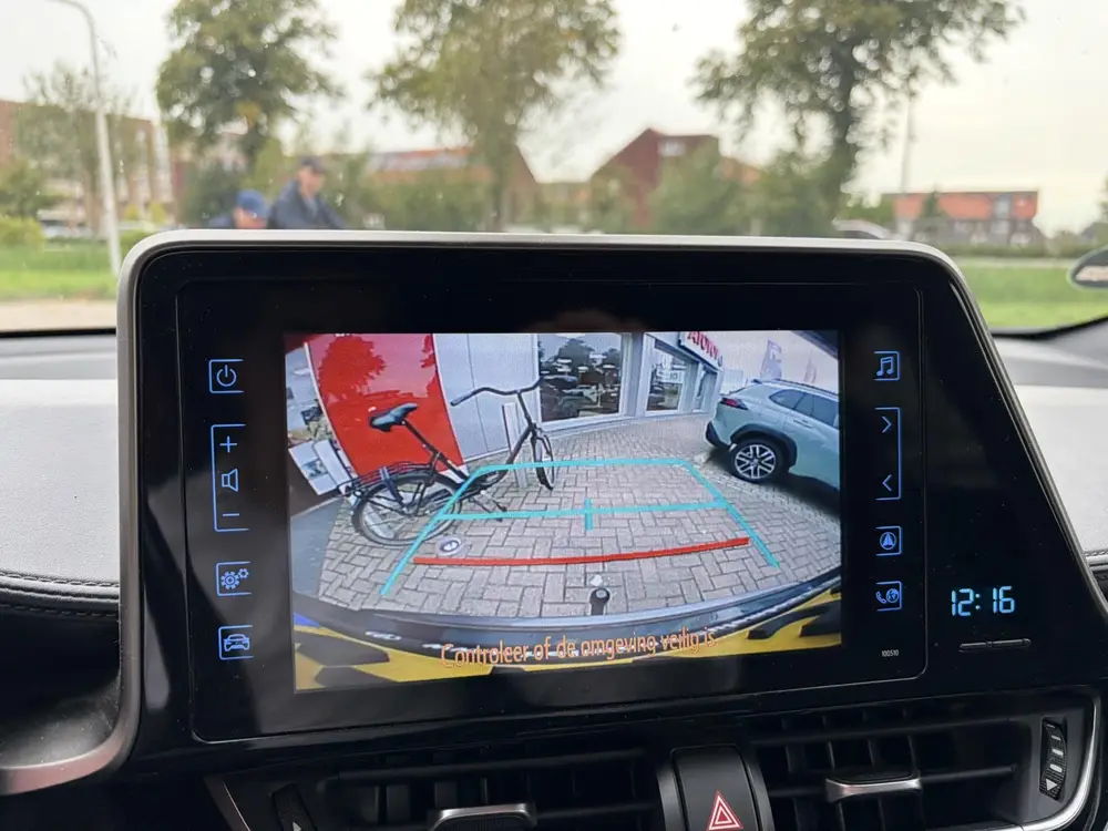 Toyota C-Hr 1.8 Hybrid Style | Parkeersensoren voor/ achter uit 2019, foto 15