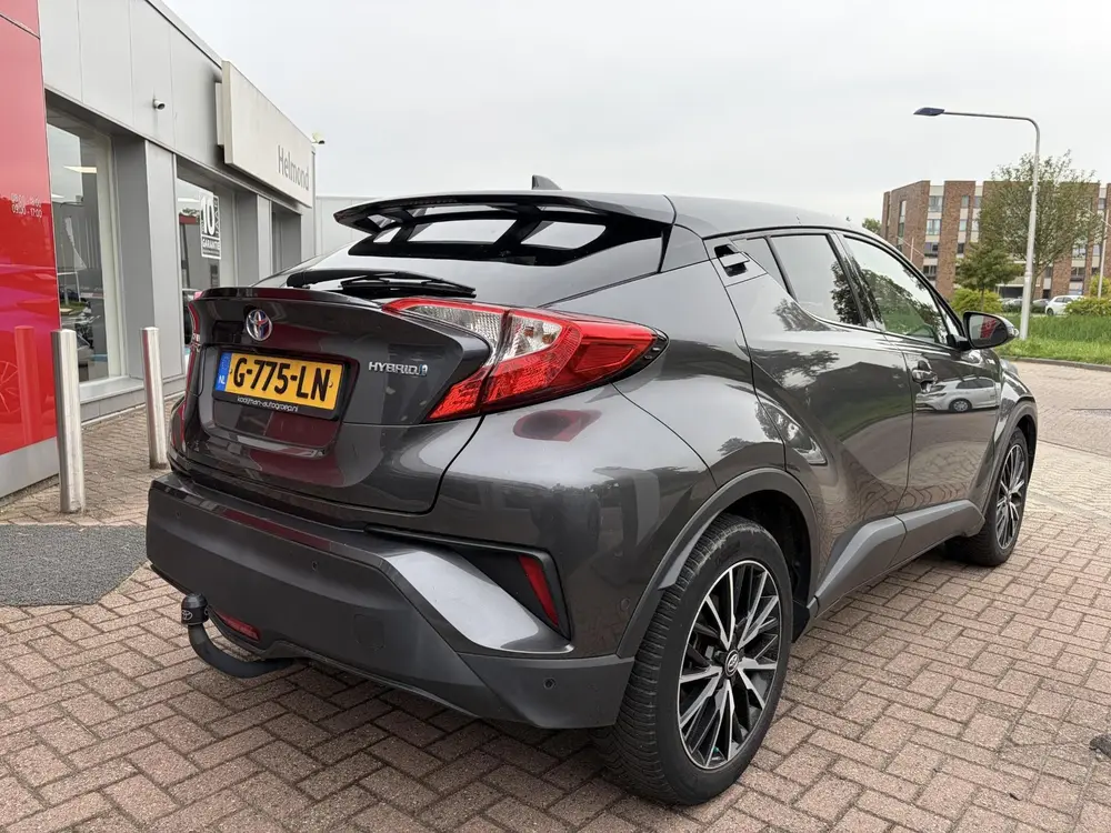 Toyota C-Hr 1.8 Hybrid Style | Parkeersensoren voor/ achter uit 2019, foto 6
