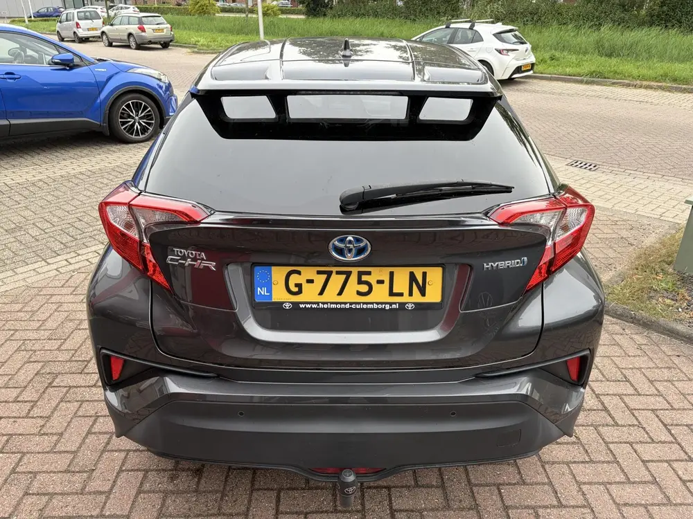 Toyota C-Hr 1.8 Hybrid Style | Parkeersensoren voor/ achter uit 2019, foto 7