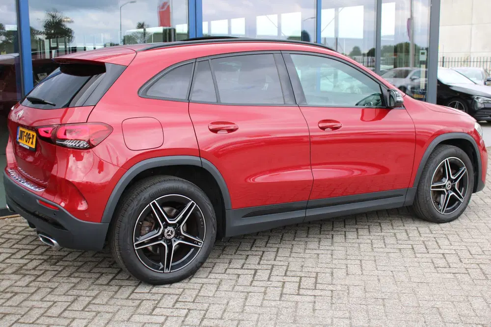 Mercedes-Benz GLA GLA 250e AUT8 AMG Limited NIGHT PAKKET PAN uit 2021, foto 8