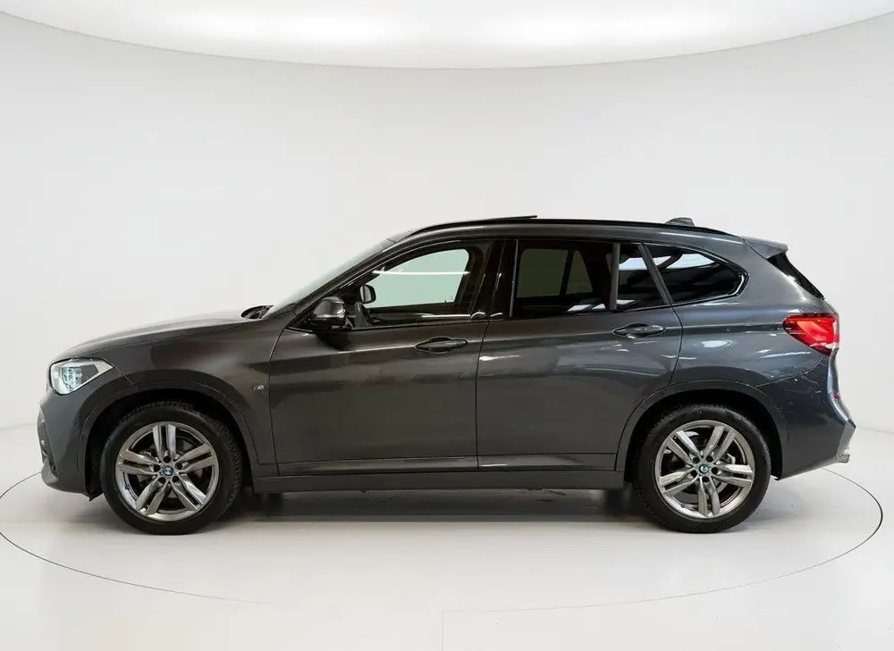 BMW X1 SDrive18i High Exec. M-Sport uit 2021, foto 12